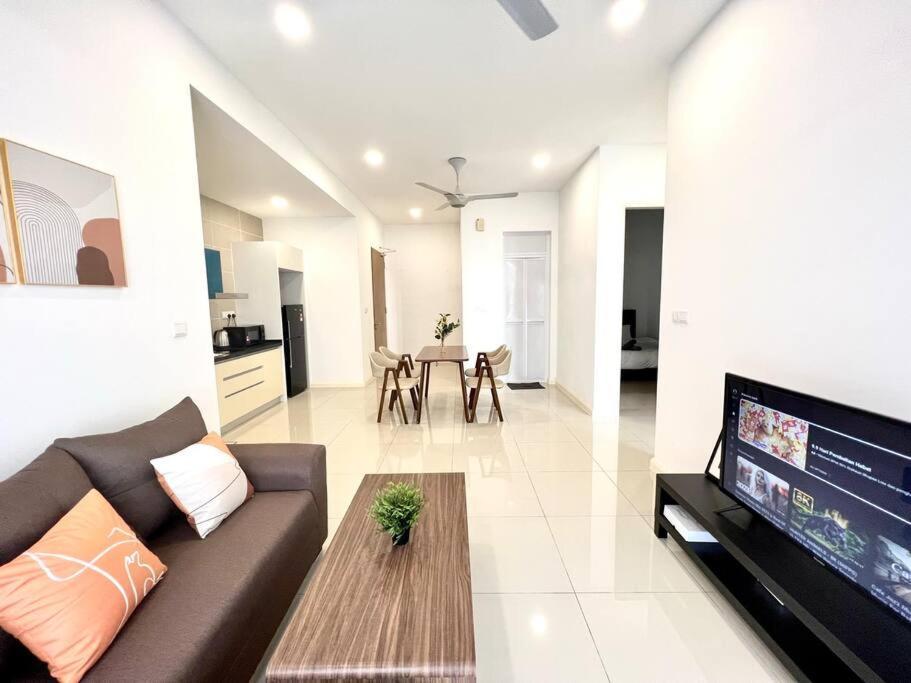 Walk To Legoland, D'Pristine Medini Apartment Nusajaya  Exterior photo